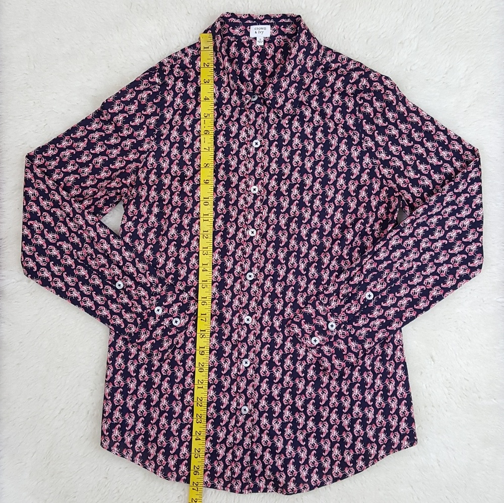 Crown & Ivy Lobster Crawfish Print Shirt Top Sz S - Picture 2 of 8